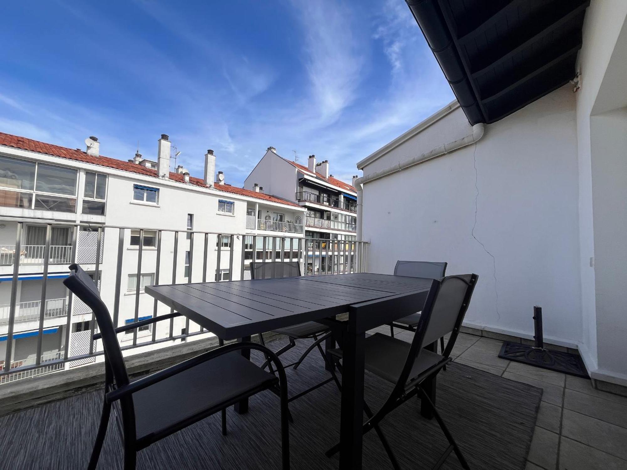 Coeur De Saint-Jean-De-Luz : Appartement Lumineux Avec Balcon, Proche Plage Et Commerces - Fr-1-239-1079 Ngoại thất bức ảnh